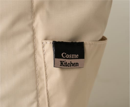 表面には  Cosme Kitchen 、裏面にはLeSportsacの説明画像