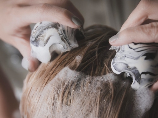 リボーンセレクト　お家で本格エステケアセット O SKIN & HAIR】O RELAXATION BALL(ﾎﾜｲﾄ） ｜｜Cosme Kitchen