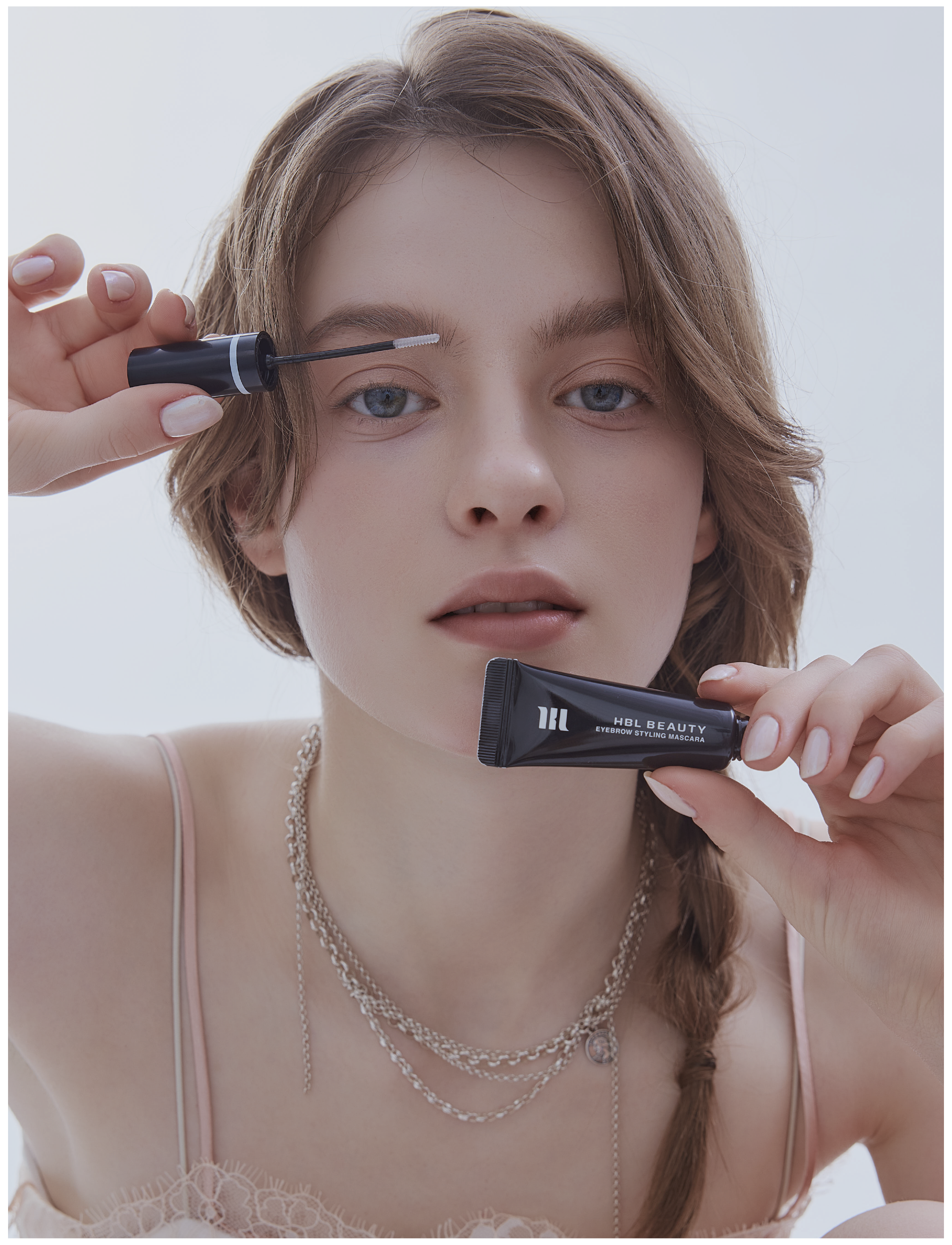 HBL BEAUTY】アイブロウ スタイリングマスカラ＜全2色＞ ｜アイブロウ