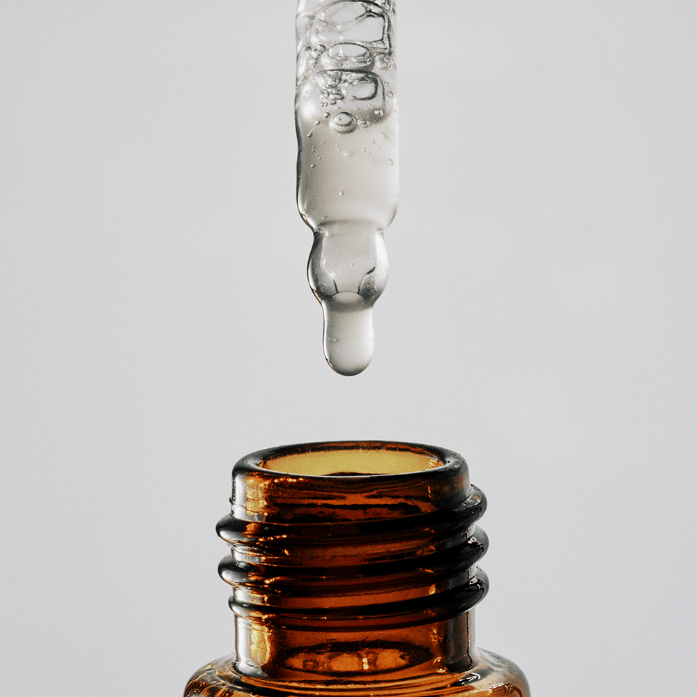 ピュアビタミンCのパワーを後押しする、こだわりのセラム層。