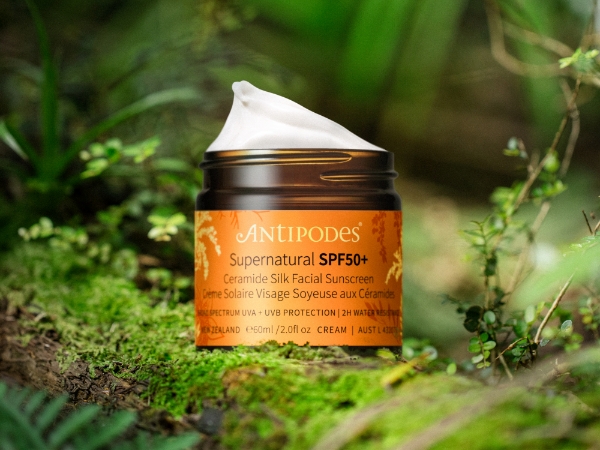 【Antipodes】スーパーナチュラルSPF50＋フェイシャルサンスクリーン