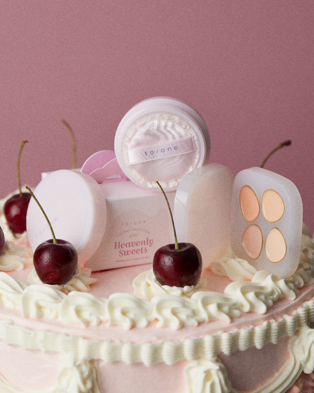 ヘブンリー スイーツ ベースメイク ボックス＜2025 Holiday Collection＞