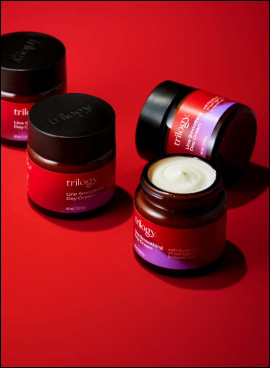 LINE SMOOTHING DAY CREAM