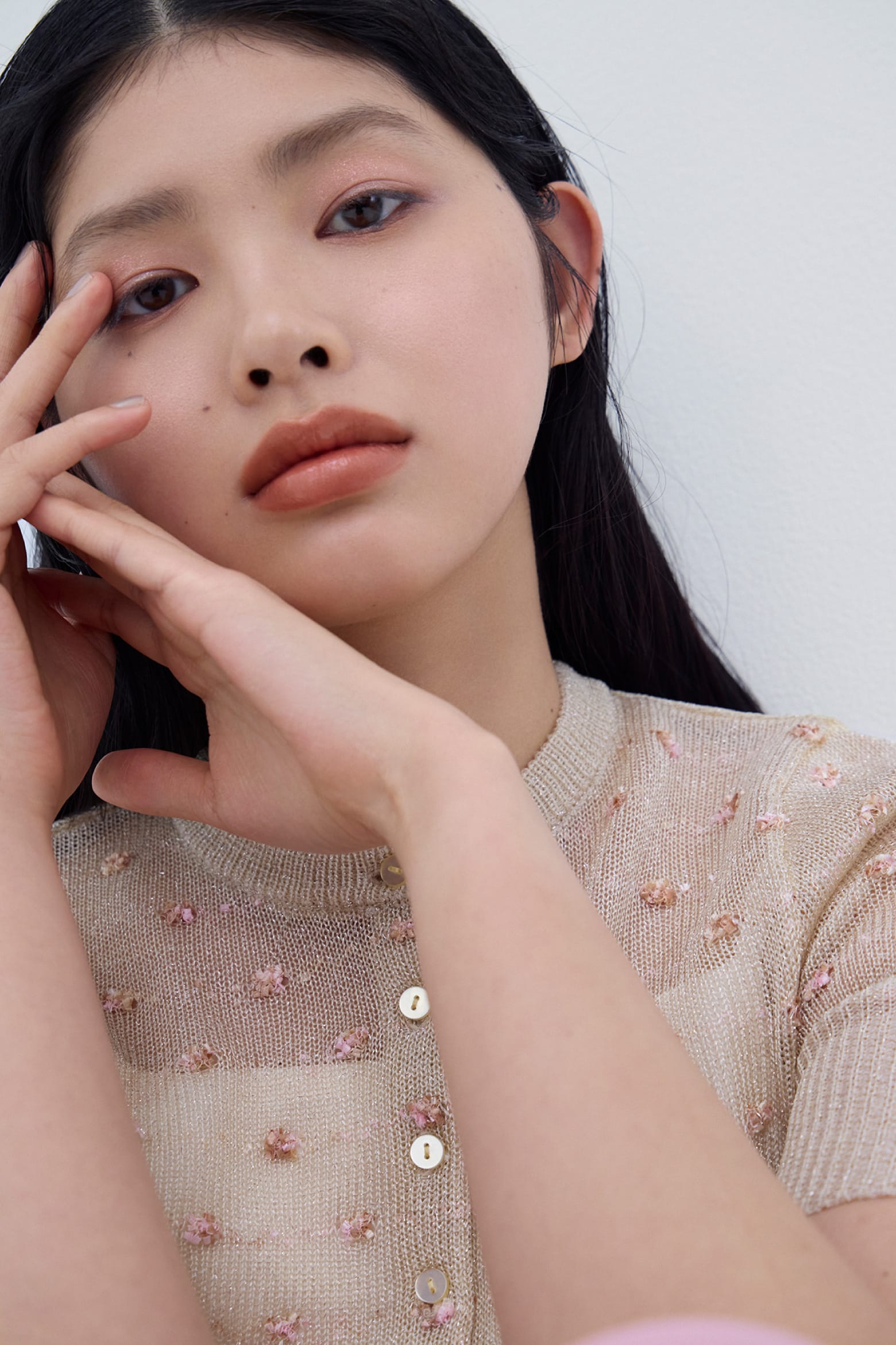 SNIDEL BEAUTY 2025 SS COLLECTION LOOKのLOOK2画像