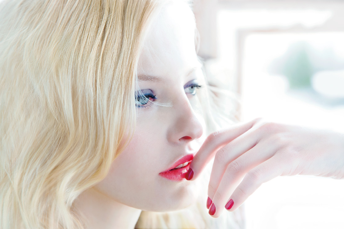 2016冬のメイク提案 センシュアルな美しさが引き立つウィンターメイク